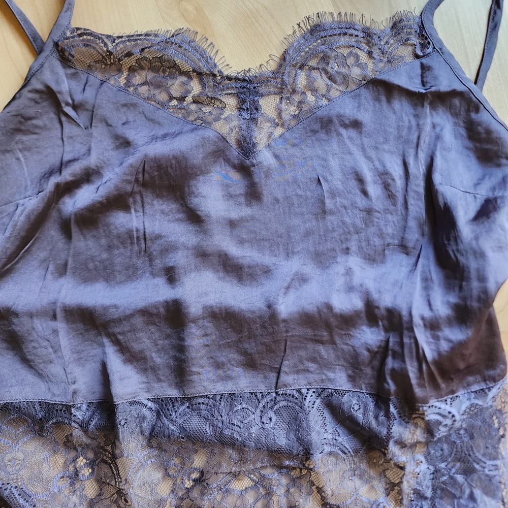 Camisole set, the heather color on 2nd pic is more accurate